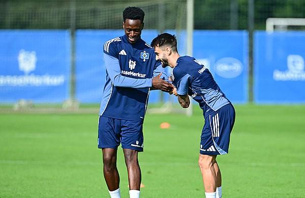 半岛体育官方网站-法比奥-维埃拉：我能踢10号位和右边锋；我和洛孔加有默契