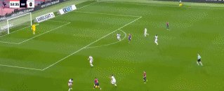 【西甲】莱万点射，巴萨1比0巴列卡诺登顶积分榜