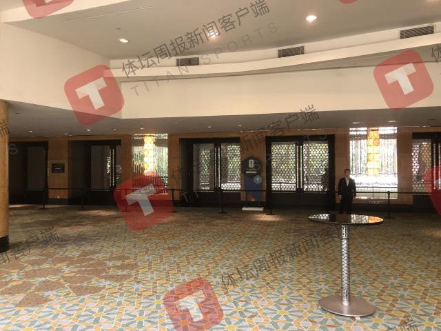 半岛体育官方网站-【前方】世预赛抽签现场已布置完毕 伊万晚间抵达