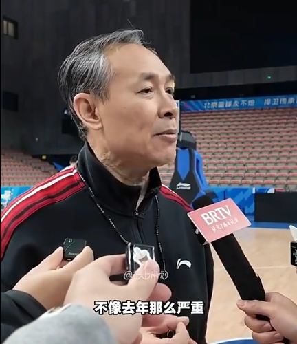 半岛体育官网-许利民：周琦眼睛初步检查不像去年那么严重 今晚肯定不打