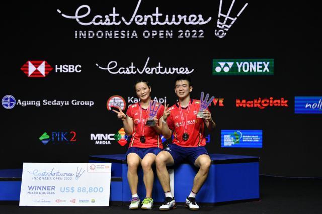 半岛体育APP-豪取20连胜+收获四连冠 “雅思”重回世界第一宝座