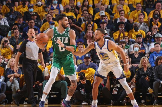 半岛体育APP-客场1比1却暗藏危机 第三节崩盘已成绿军顽疾