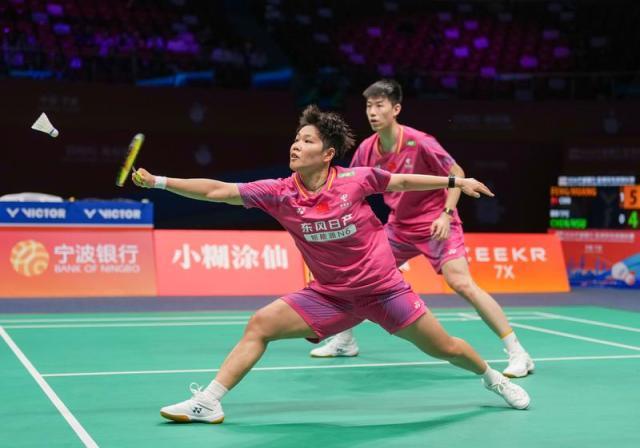 1776138731934060985.jpg 石宇奇强势回归世界第一,国羽领跑男单、女双、混双